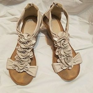 Nude floral wedges